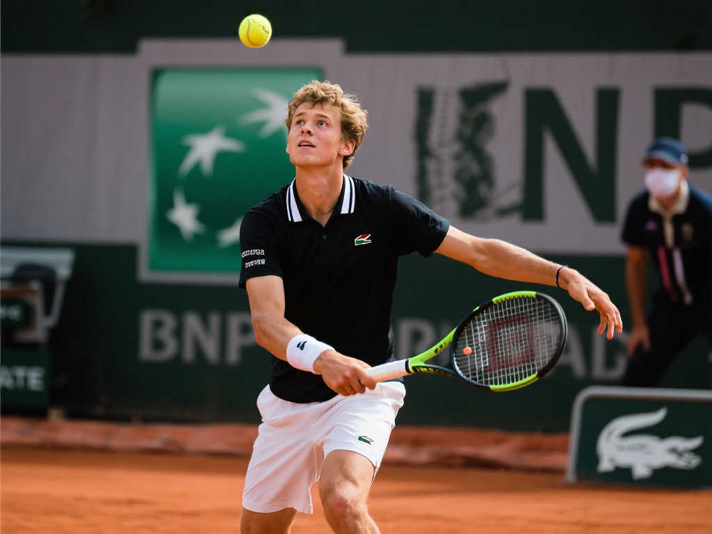 伊涅斯塔等 伊涅斯塔等